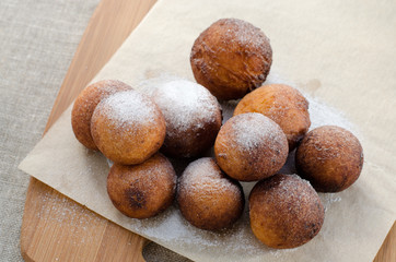 Doughnut balls