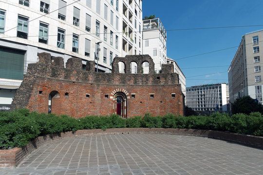Milano - Piazza Missori - Cripta di San Giovanni in Conca