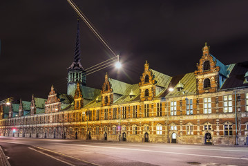 Obraz premium Borsen (The Stock Exchange) in evening, Copenhagen