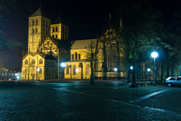 Fototapeta na wymiar St.-Paulus-Dom in Münster