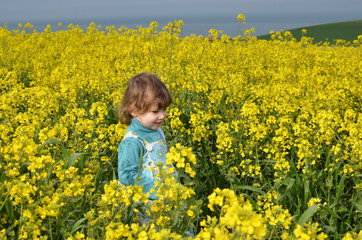 enfant au printemps