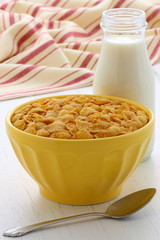 Healthy corn flakes breakfast