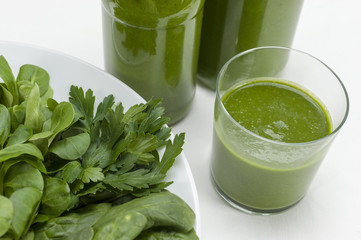 Grüner Smoothie, Feldsalat, Petersilie