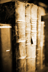 bücher ordner verschiedene perpektiven