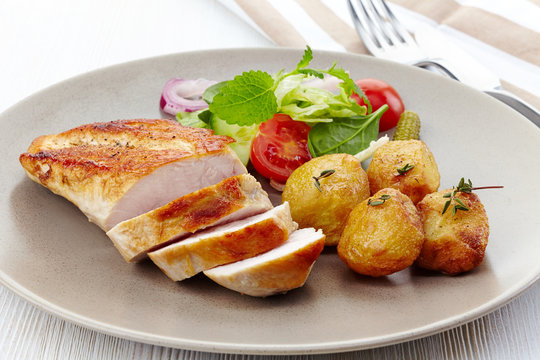 roasted chicken fillet and vegetable salad