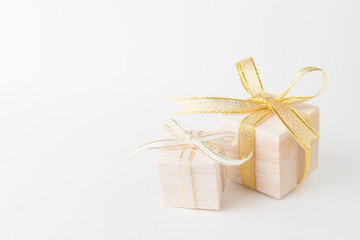 木のプレゼントボックス