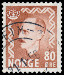 Stamp printed in Norway shows portrait of King Haakon VII