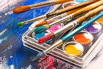 Obraz premium Paints and brushes