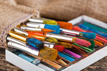 Obraz premium Paints and brushes