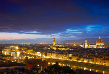 Fototapeta na wymiar Night view to Palazzo Vecchio and Cathedral of Santa Maria del F