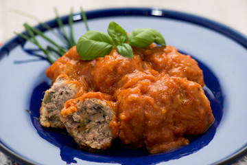 Piatto di polpette al sugo di pomodoro
