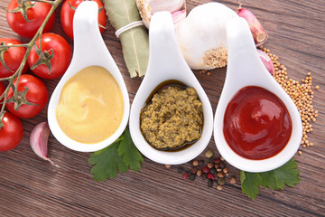condiment, mayonnaise,pesto and ketchup sauce