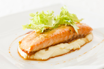 salmon steak with mashed potatoes