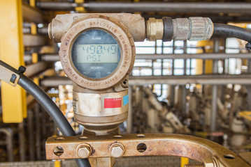 pressure gauge in oil and gas industry