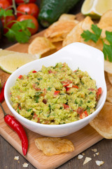 snack - Mexican sauce guacamole and chips