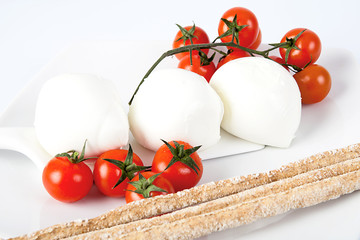 Mozzarella con pomodorini