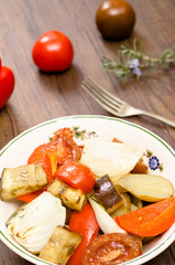 Gegrilltes Gemüse im Hochformat