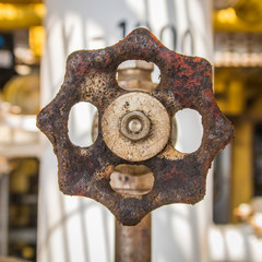 valve in oil and gas industry