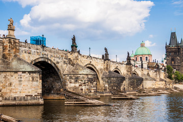 Obraz premium Karlov or Charles bridge in Prague