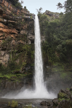 lone creek falls waterfall near sabie in south africa © Chris Willemsen 