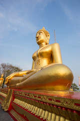 gold buddha statue at Pattaya Thailand