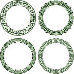Set of 4 elegant round frames