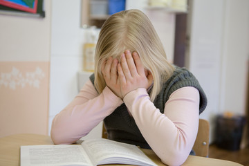 Girl got bad mark in school