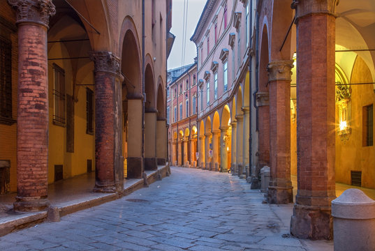 Fototapeta Bologna -  Via Santo Stefano (St. Stephen) street