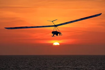 Deurstickers Hang Glider at sunset © Jenny Thompson