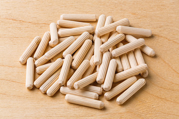 wooden dowel pins