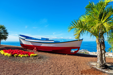 Fototapeta na wymiar Old boat. Puerto de Santiago, Tenerife, Spain