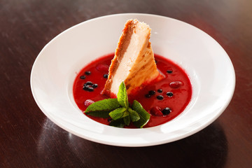 cheesecake with berry sauce