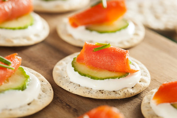 Salmon and Cracker Hor D'oeuvres