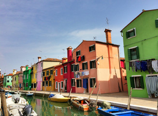 Fototapeta na wymiar Colourful homes of Burano, Italy