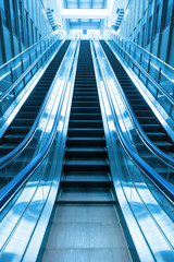 Fototapeta premium escalator going up stair