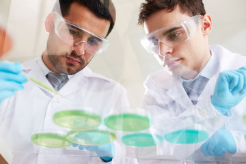 Analyzing liquids