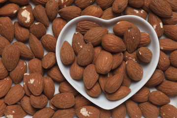 Almond nut