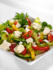 Salat mit Schafkäse