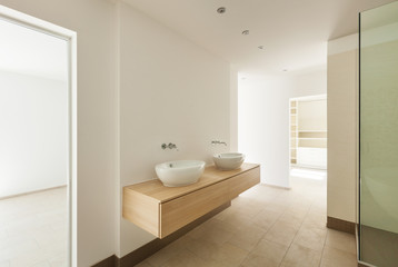 Fototapeta na wymiar Interior of a new empty house, bathroom