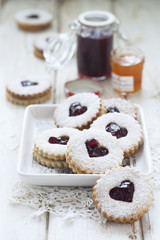 Linzer cookies