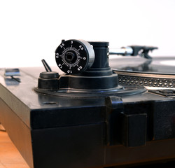 Schallplattenarm Gewichtseinstellung