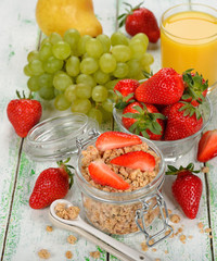 Muesli with strawberries