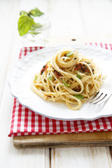 Basil and tomatoes pasta