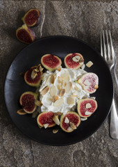 Grilled figs