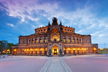 Semperoper Dresden - obrazy, fototapety, plakaty