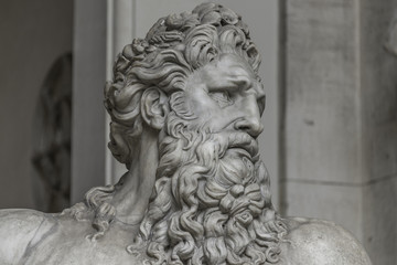 Naklejka premium Posąg Neptuna na Kapitolu, Rzym, Włochy