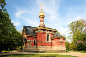 Fototapeta na wymiar Russisch-Orthodoxe Allerheiligen-Kirche Bad Homburg