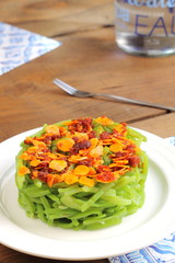 Green beans with almonds and chorizo sausage