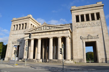 Obraz premium Architecture néoclassique, place royale, Munich