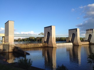 Staustufe Frankfurt Main Griesheim